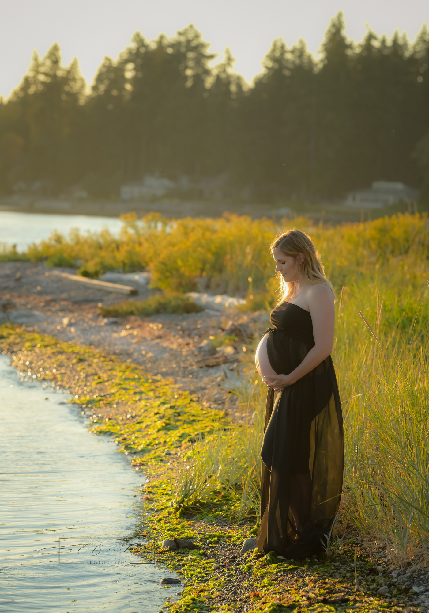 Maternity Session in Poulsbo